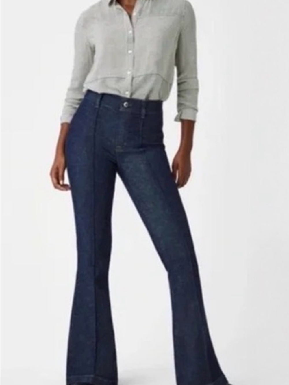 SPANX Pintuck Flare Jeans Size Small - Picture 4 of 7